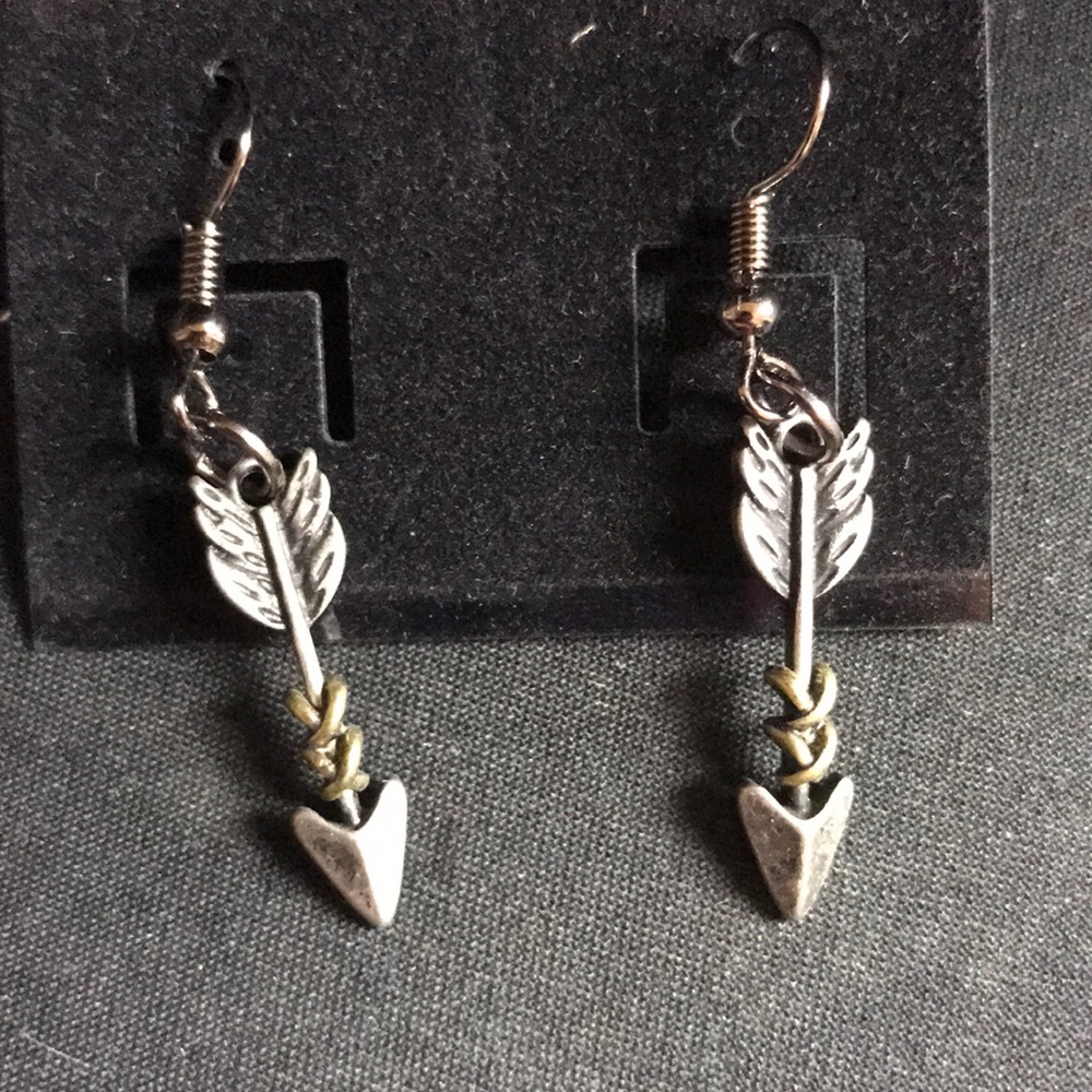 💎Arrow Earrings-by Jasper’s Gypsy Jewels 💎